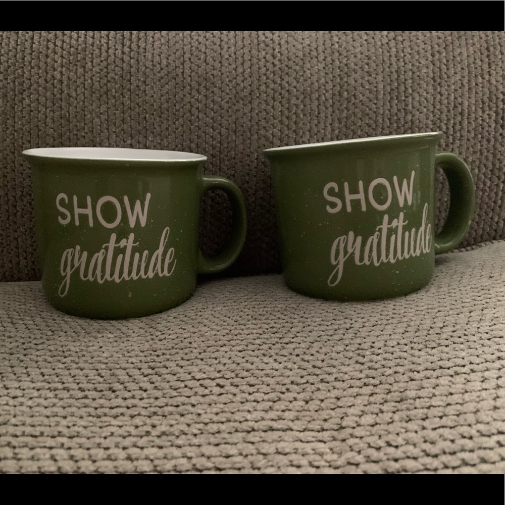 Show Gratitude Mugs